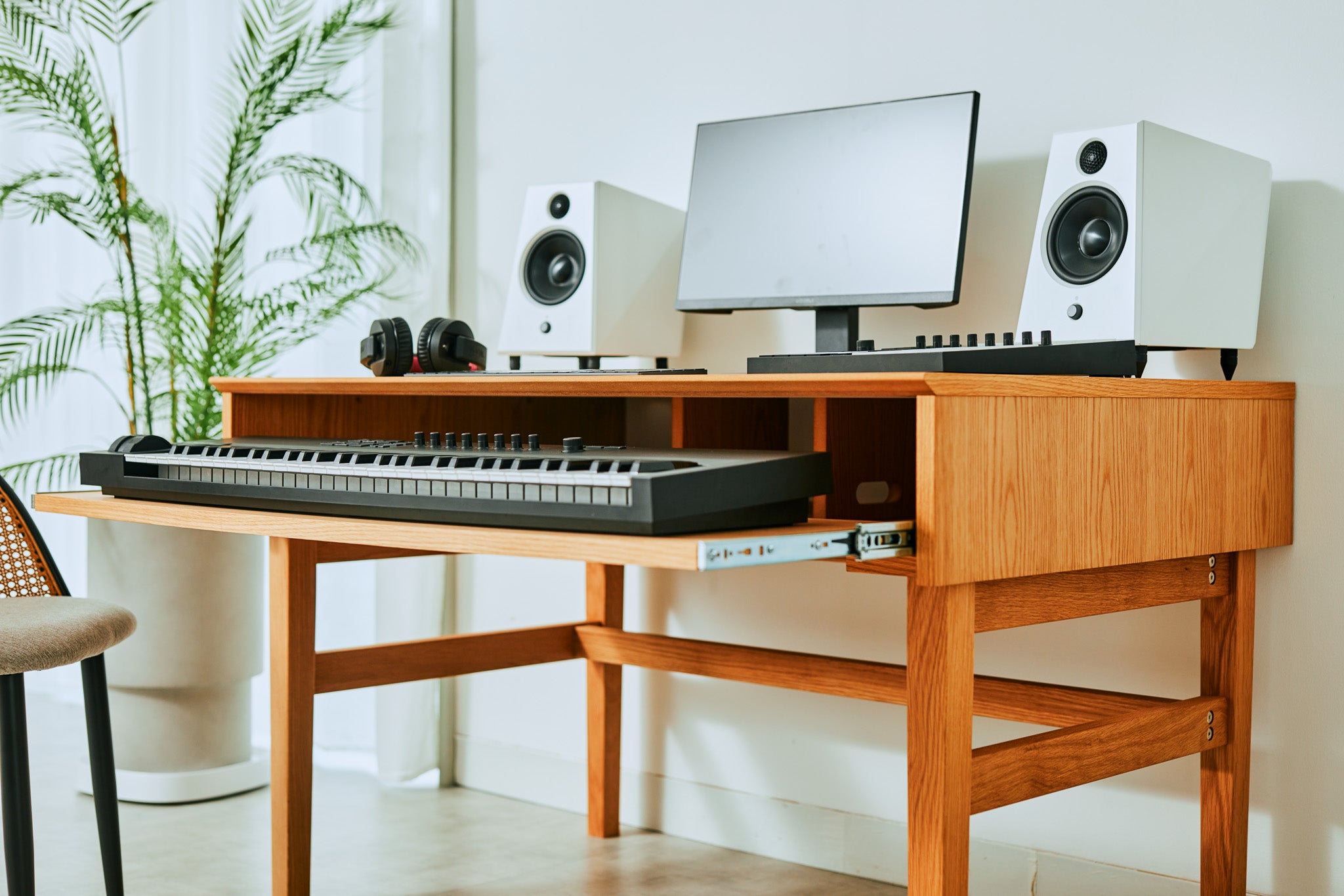 .mudesk flat　